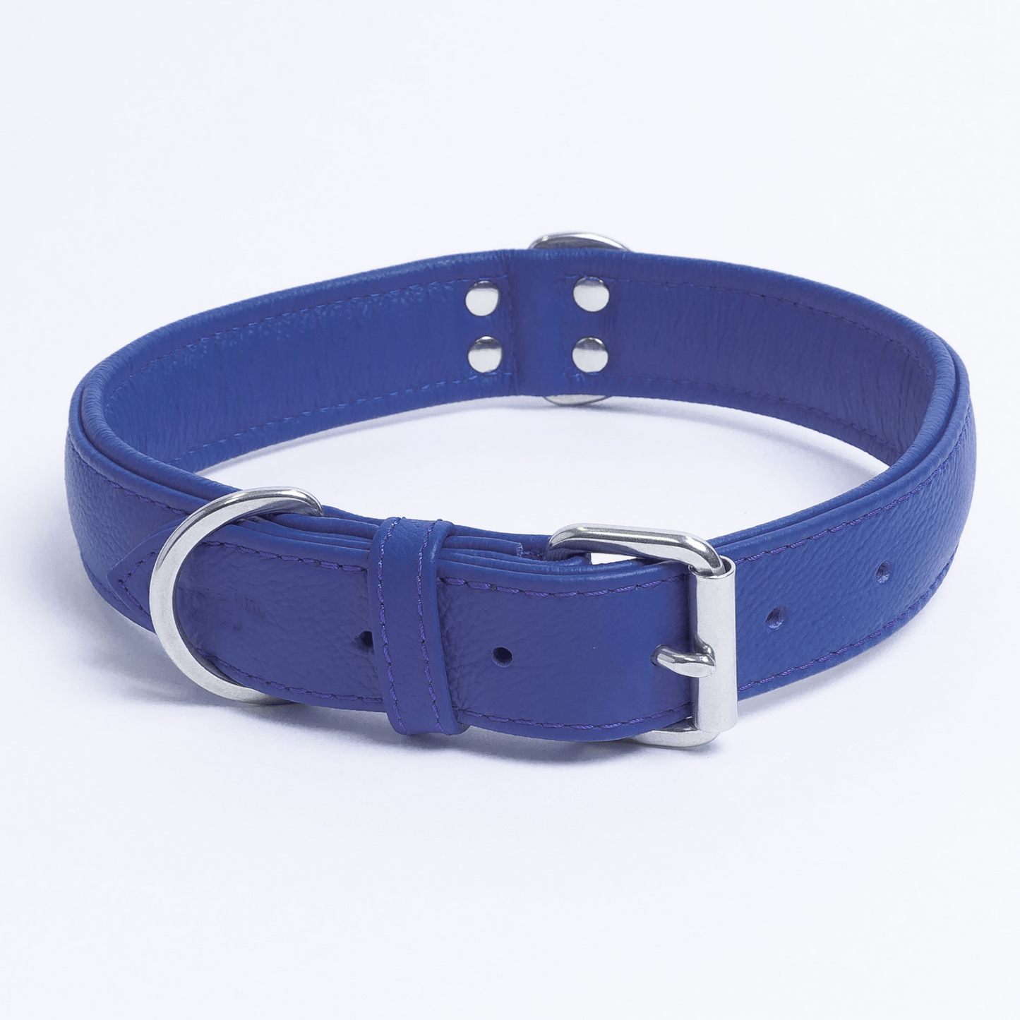 Alpine Dog Collar: A Touch of Luxury and Versatility