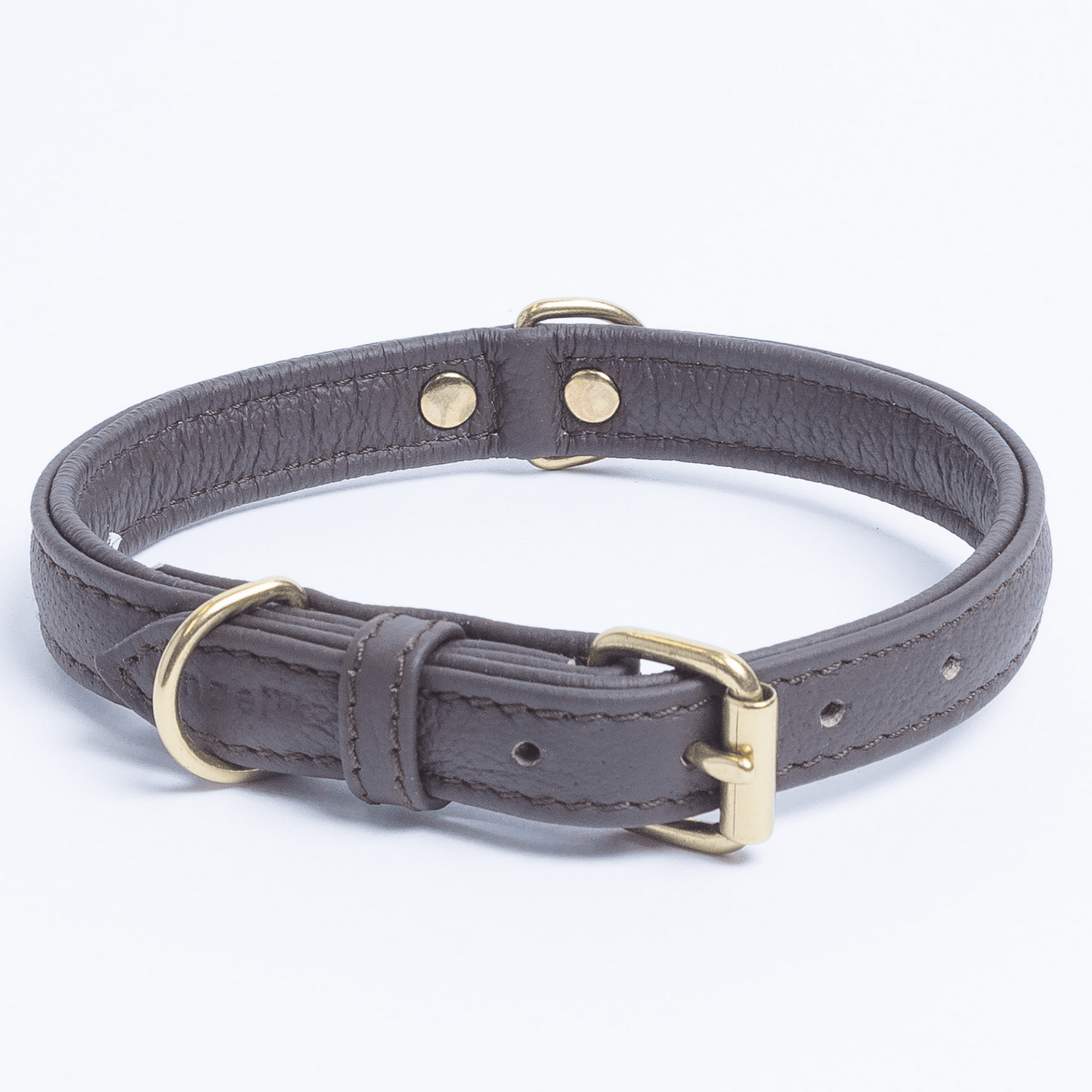 Alpine Dog Collar: A Touch of Luxury and Versatility