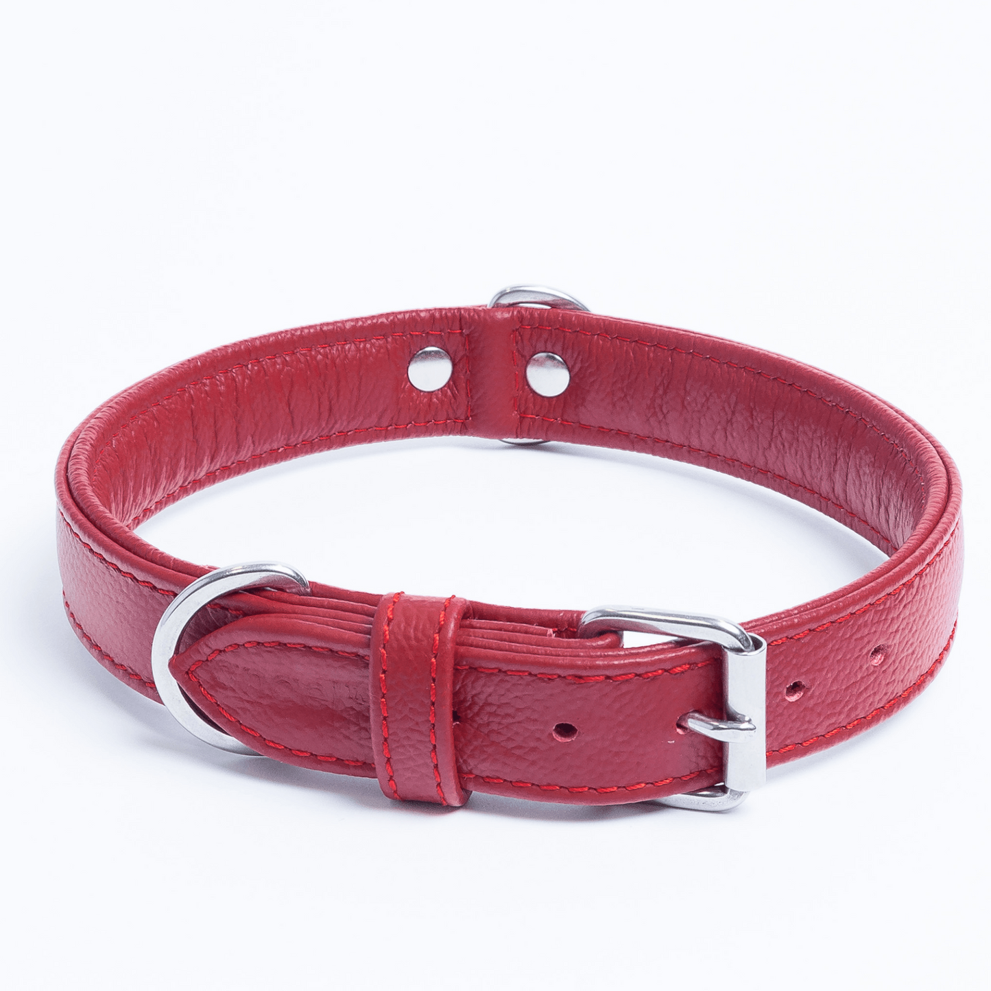 Alpine Dog Collar: A Touch of Luxury and Versatility