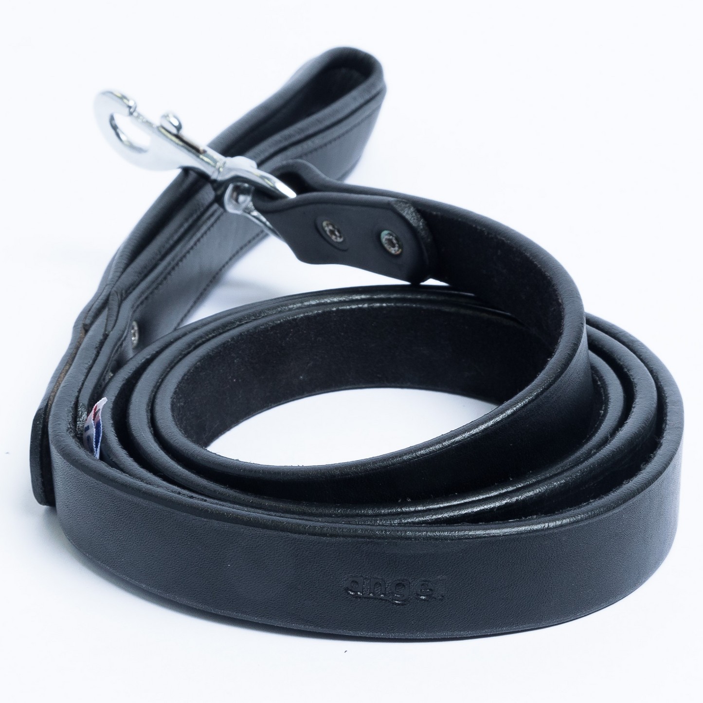 Dallas Dog Leash: Crafted from Premium Argentinean Leather