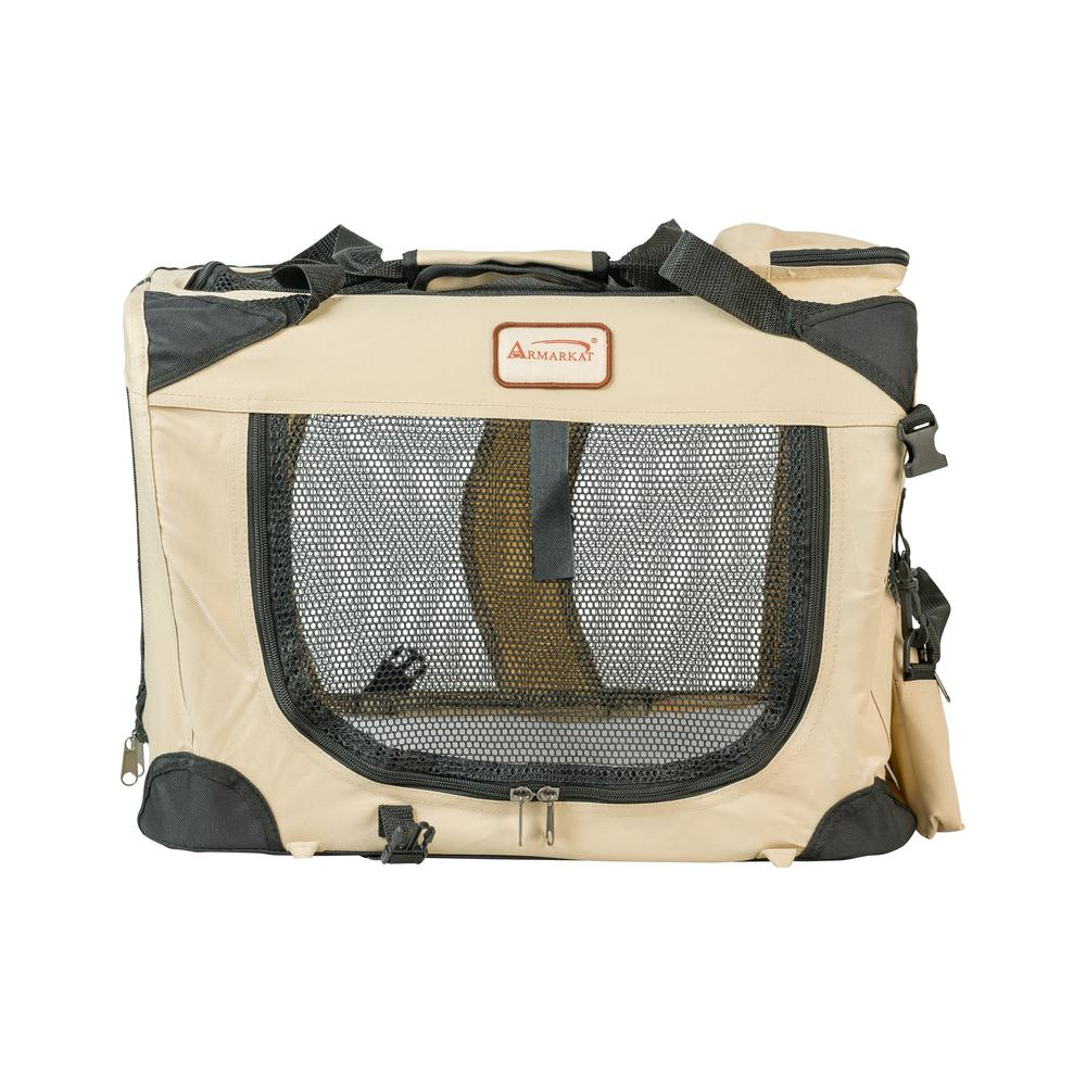 Transportín para mascotas Armarkat en color beige, modelo PC201B, con múltiples bolsillos