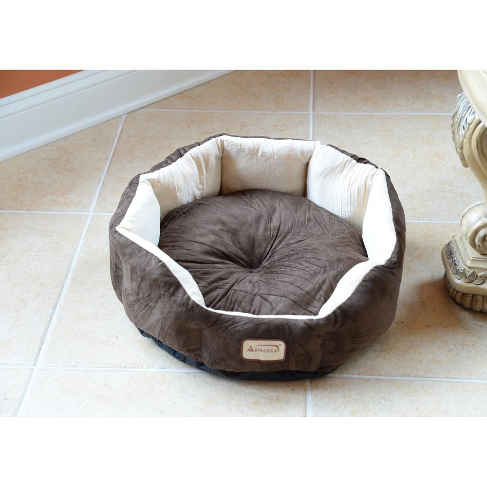 Cama para mascotas Armarkat beige y moca para perros extra pequeños - Modelo C01HKF/MH con cojín de relleno suave de poliéster